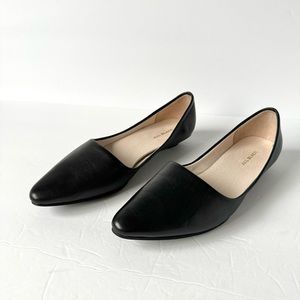 All Black Footwear Black Leather Pointed Toe Low Heel Flats Size 7 (NWOB)